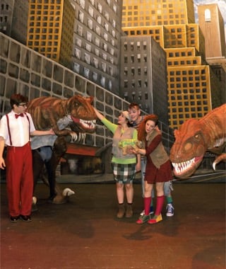 Dinosaurios en la Ciudad un Teatro Musical en el Cervantes de Málaga