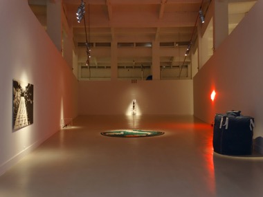 Maurizio Cattelan en el centro de Arte Contemporáneo de Málaga
