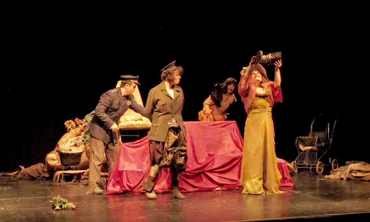 Trejoviana Teatro llega al Albeitar de León