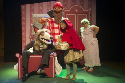 Carapuchiña vermella, o musical para niños en el teatro Afundación de Vigo