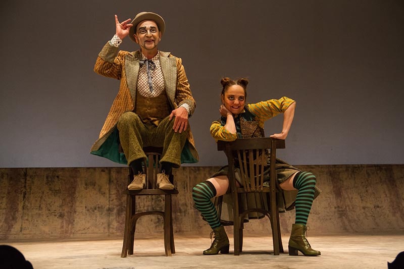Morfeo Teatro: ‘La Sumisión’ en el Teatro Principal de Burgos