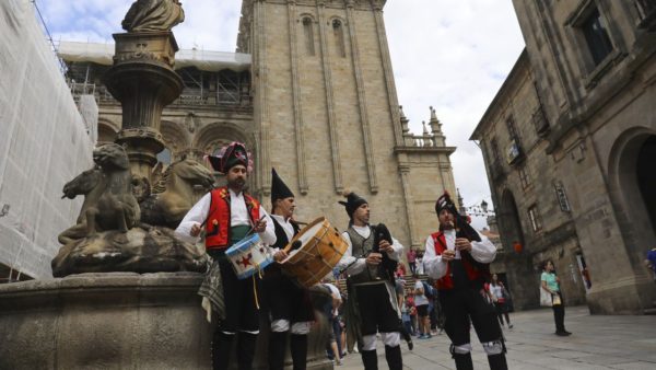 El festival TradFest llena de música las calles de Compostela