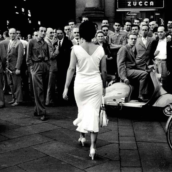 Colectiva. Entre el arte y la moda. Fotografías de la colección de Carla Sozzani en CentroCentro Palacio de Cibeles en Madrid