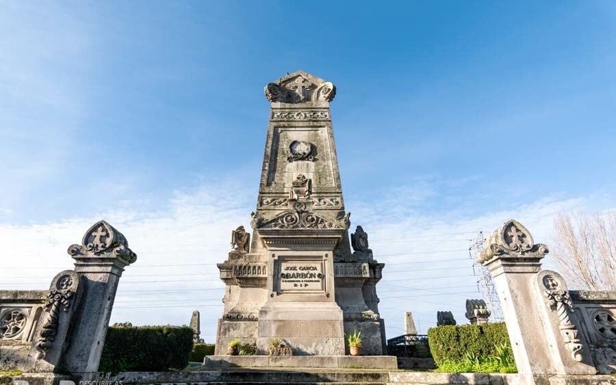 La historia de Vigo a través de una ruta por el cementerio de Pereiró