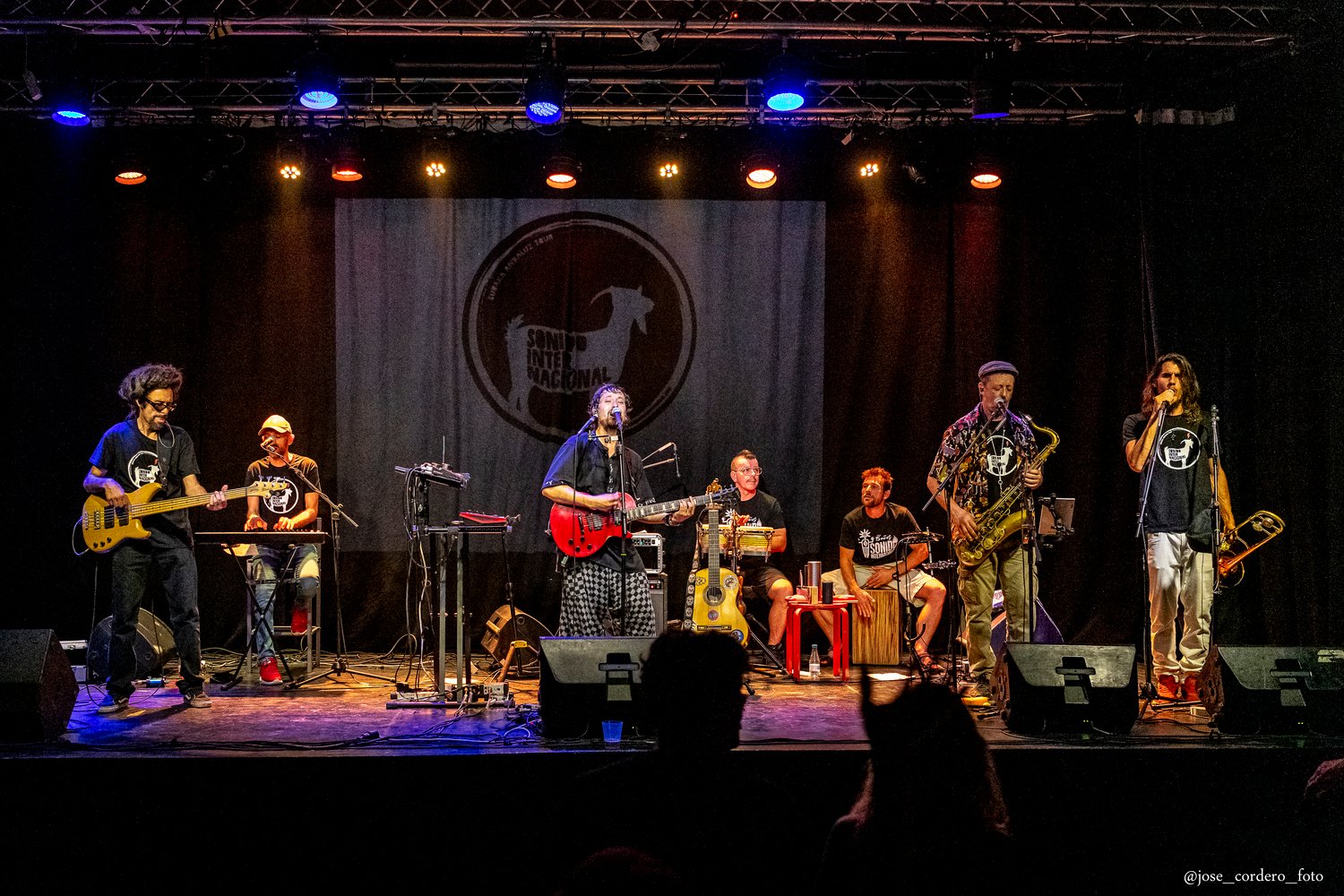 CONCIERTO de SONIDO INTERNACIONAL en el Contenedor Cultural