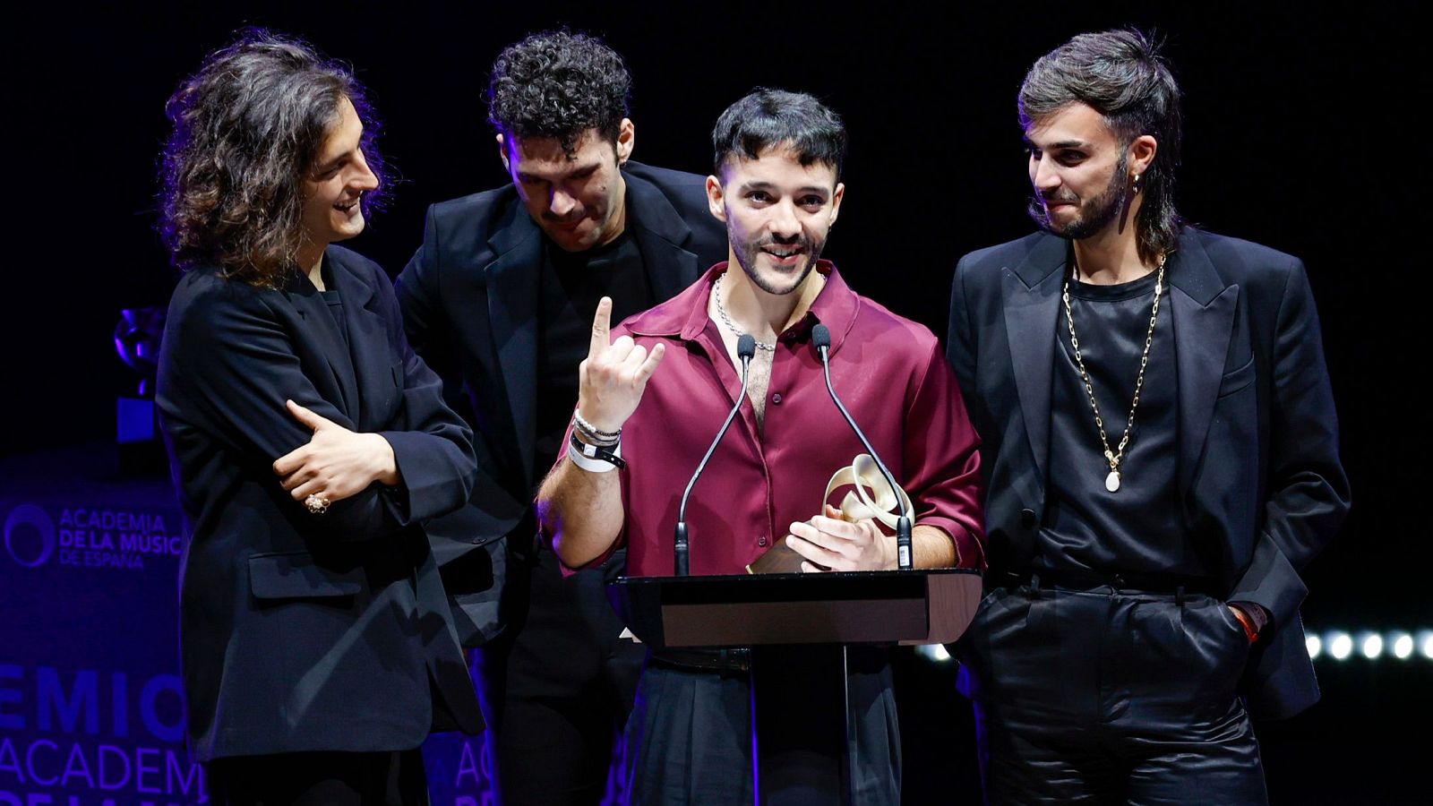 primera edicion de los Premios de la Academia de la Musica de Espana arde bogota