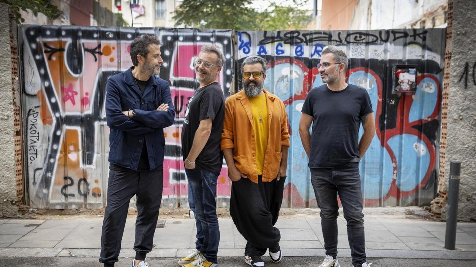 Love of Lesbian ya tienen nuevo álbum, 'Ejército de salvación